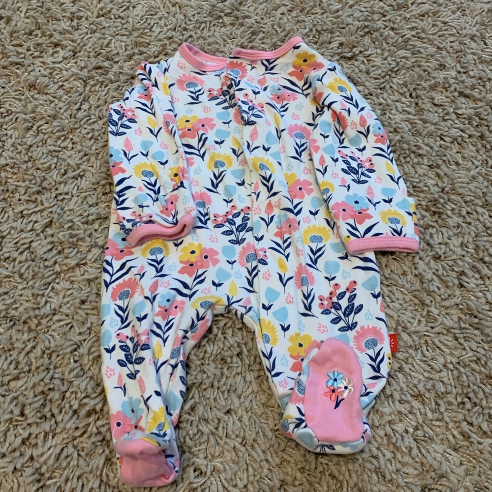 Magnetic Me sleeper